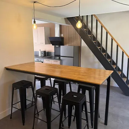 Maison Avec Jardin 6 Couchages & Parking Gratuit A Proximite Du Futuroscope *